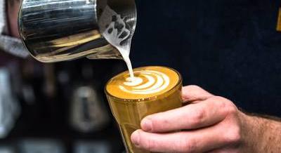 Egy hétig minden a kávéról fog szólni – A legjobb kávézókkal és workshopokkal jön a Budapest Coffee Week