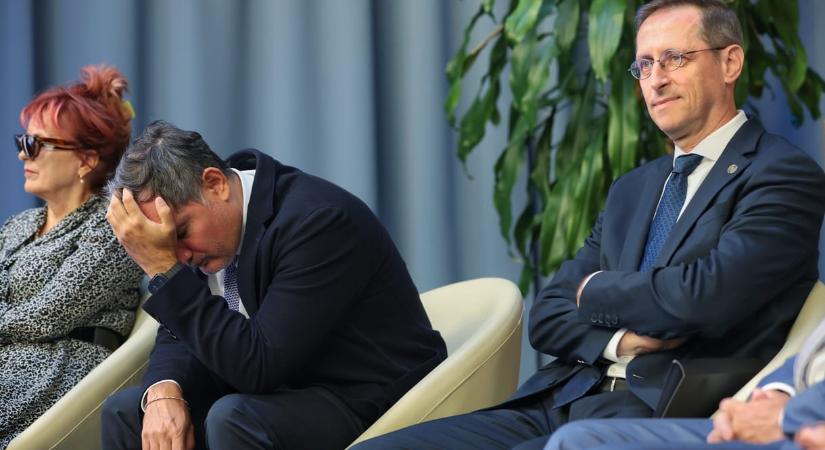 És akkor Varga Mihály boldogan hátradőlt, hogy végre nem ő a hibás