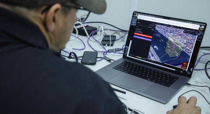 Egy családi karácsony ára tűnhet el az informatikusok fizetéséből