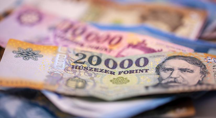 Új szelek fújnak a forint háza táján, éves rekordról mehet tovább a sztori