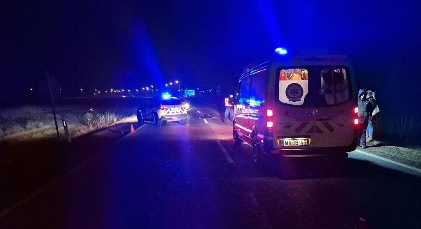 Taxival karambolozott egy kisbusz az M3-ason – a helyszínre mentők is érkeztek!