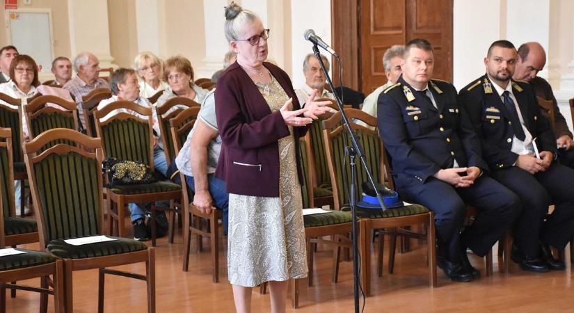 Elő a kérdésekkel! Kitűzték a sokakat érintő közéleti fórum időpontját