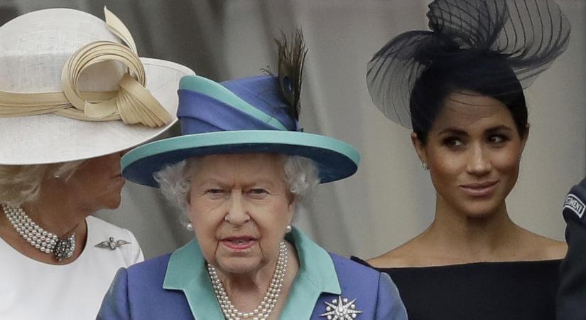 Ez volt II. Erzsébet csípős megjegyzése, amikor megtudta, hogy Meghan Markle nem vesz részt Fülöp herceg temetésén