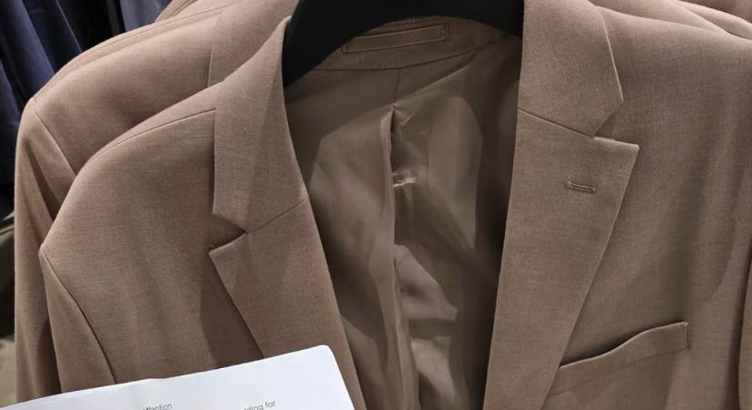 Megdöbbent a férfi, mit talált egy zakó zsebében a H&M-ben - Videó