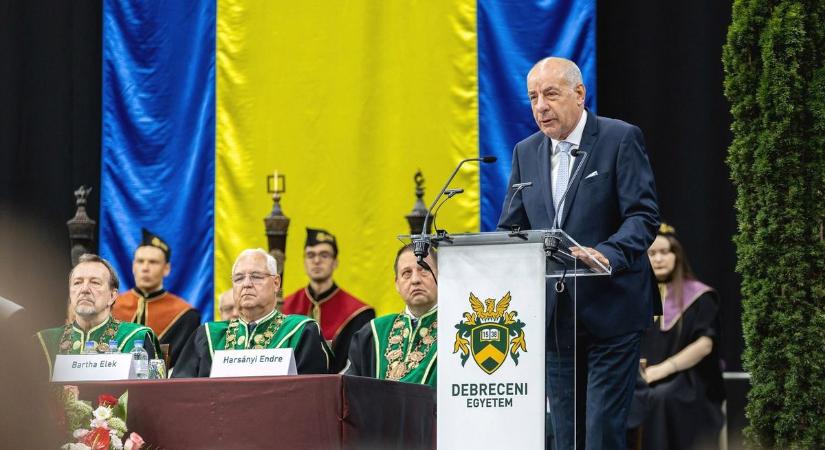 Sulyok Tamás: a Debreceni Egyetem egész Magyarország büszkesége