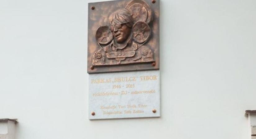 Könnyűzenei konferenciával emlékeznek a felejthetetlen Shulczra