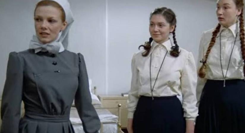 Az Abigél Zsuzsanna nővére 77 évesen: Piros Ildikó állatmintás ruhában lenyűgöző