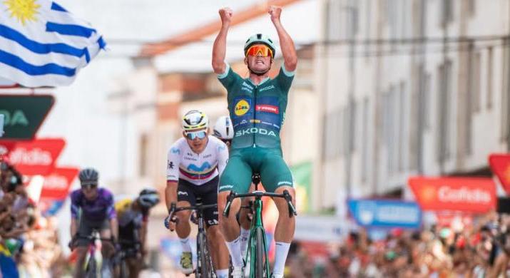 Vuelta a Espana 2025: Mads Pedersen sprintsikere a szökésben, nem változott az összetett