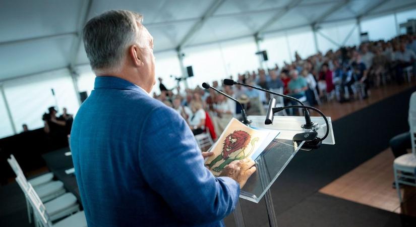Az elemző értékelt: Orbán Viktor történelmi beszédet mondott Kötcsén