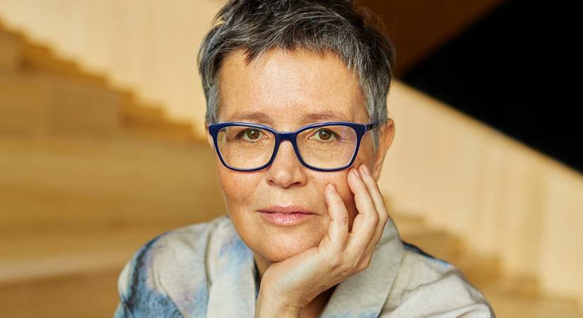 MINDEN EGYETLEN TITOK Selyem Zsuzsa: Kicsi kozmosz / Jelenkor Kiadó