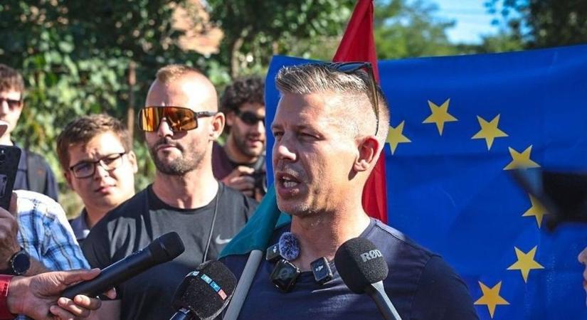 A „buta”, „iskolázatlan”, „tahó” Fidesz-szavazók miatt van minden baj – jöjjenek már a „diplomás”, „okos”, „felvilágosult” Tisza-szavazók!