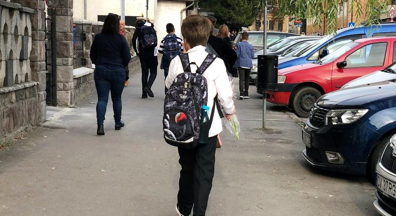 Tüntetéssel kezdődik az új tanév: „A miniszter nyújtsa be becsületbeli lemondását!”