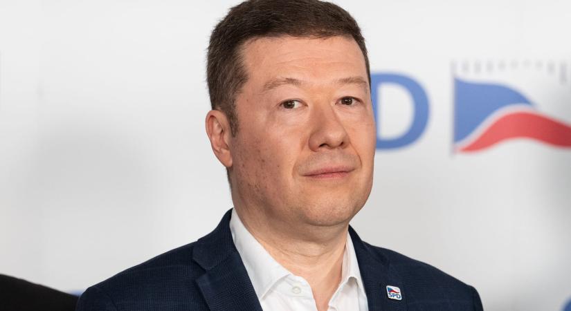 A cseh populisták vezetője felül akarja vizsgálni az összes ukrán tartózkodási engedélyét