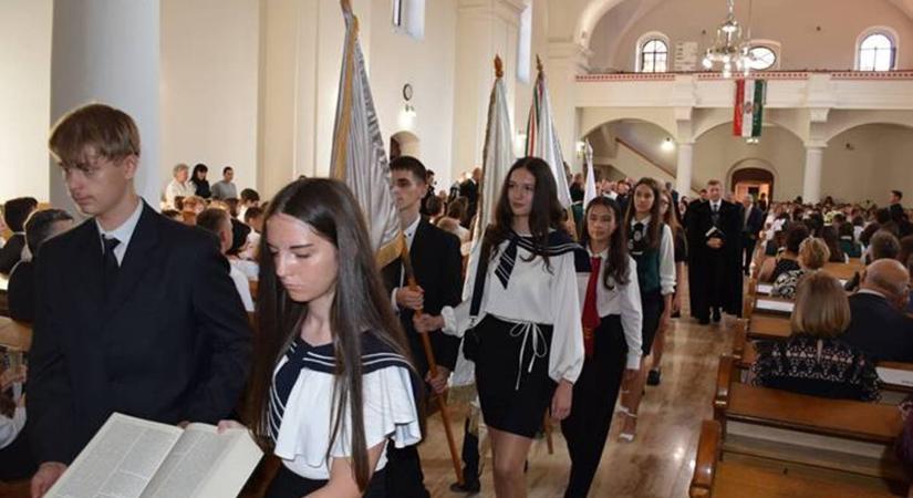 A KRE tanévnyitó istentiszteletén - Hit, elkötelezettség, közösségépítés