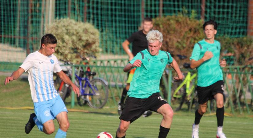 Bajnokesélyest vert és élre állt a Kisdorog, elkapta a fonalat a Fadd (galéria)