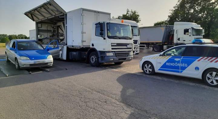 Razzia Hajdúböszörményben: 8 sofőrt kiszűrtek