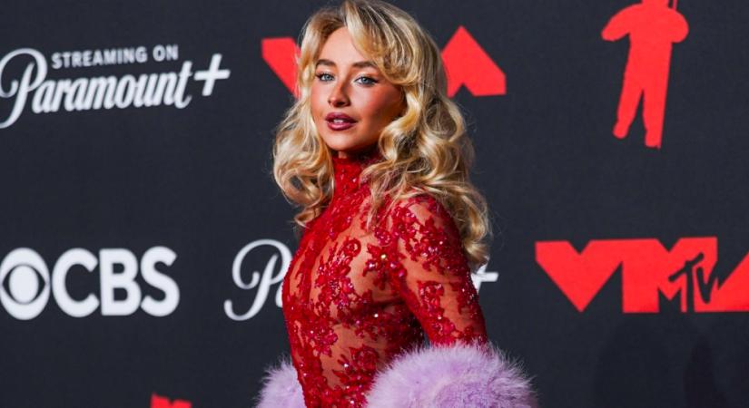 MTV VMA: meztelenruák és kivillanó keblek a gálán - Nekivetkőztek a sztárok - Fotók