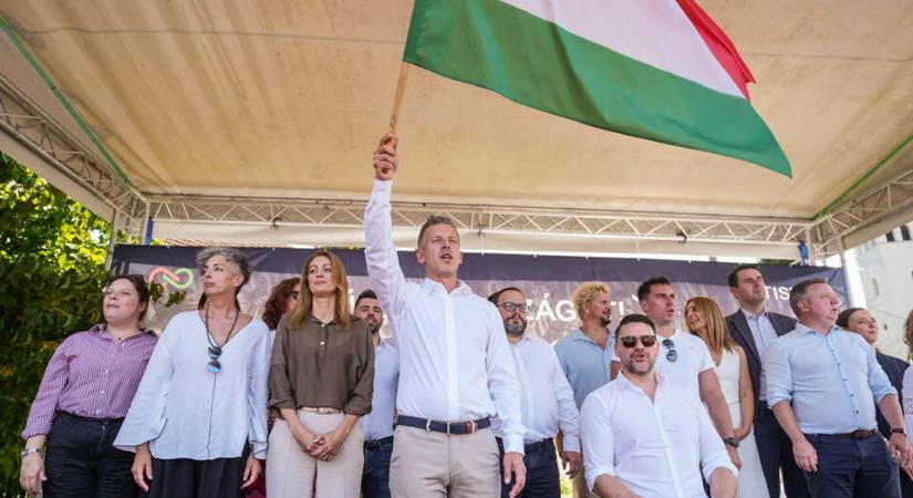 Magyar: Orbánt vajon Bidenhez hasonlóan leszedik-e a sajátjai, vagy inkább magára hagyják?