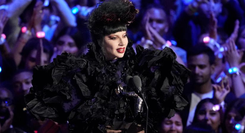 Lady Gaga nyerte az év előadója díjat az MTV Video Music Awards gáláján