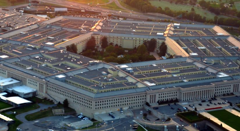 Kiderült, miért fontos Donald Trumpnak, hogy mi a Pentagon új neve
