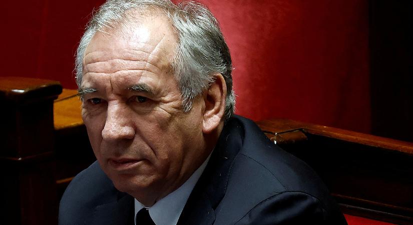 Ma eldől, megbukik-e negyedjére is a francia kormány