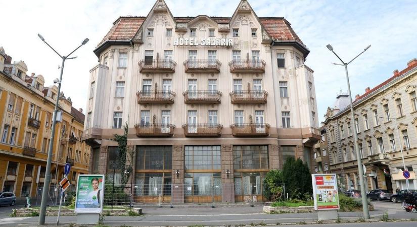 A Savaria Szállóhoz riasztották a rendőröket - Büntetőeljárást indítottak