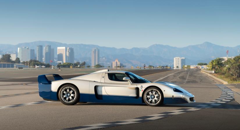 Ikonikus Maserati a csúcson: rekordáron, közel 1,8 milliárd forintért kelt el egy MC12 Stradale