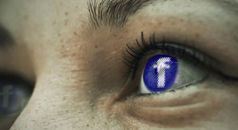 Sok a halott: a Facebook korlátozása miatt rohanták meg a parlamentet a fiatalok