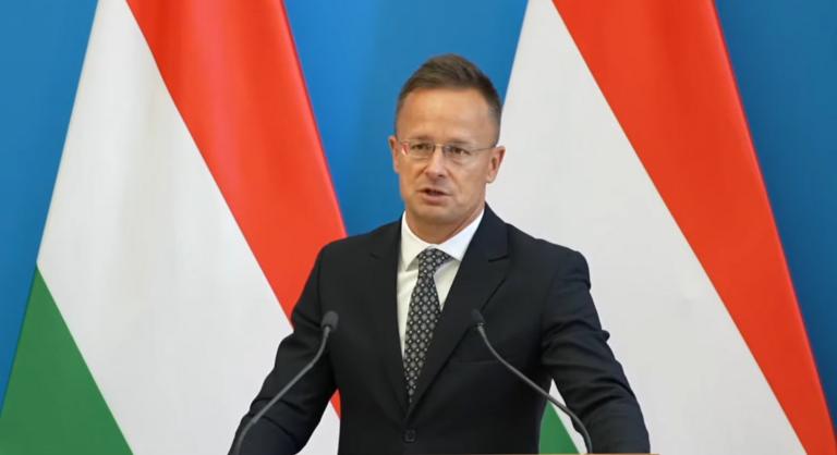 Az Egyesült Arab Emírségek külkereskedelmi miniszterével tárgyalt Szijjártó Péter