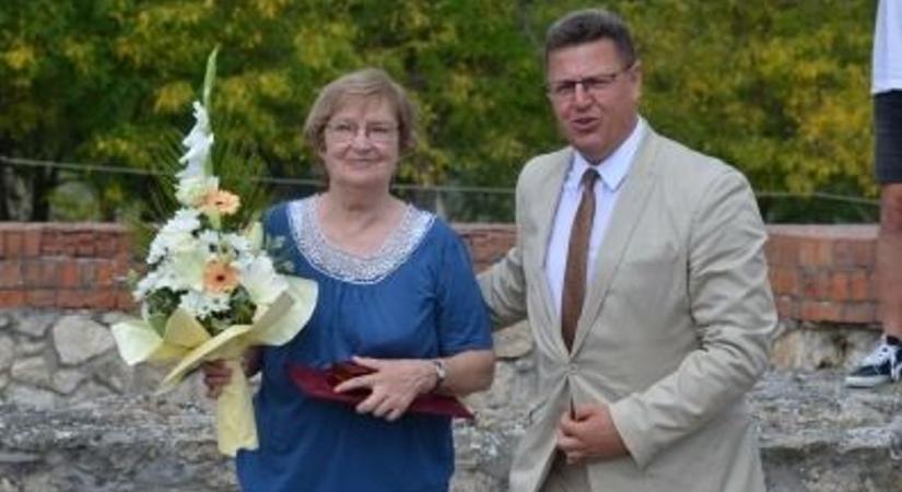 Közel négy évtizedes munkásságáért Vályi Katalin kapta a rangos Szer Üzenete-díjat
