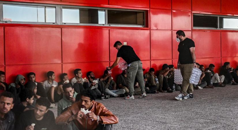 Görögország szigorít: 10 ezer eurós pénzbírság, börtönbüntetés vár a migránsokra