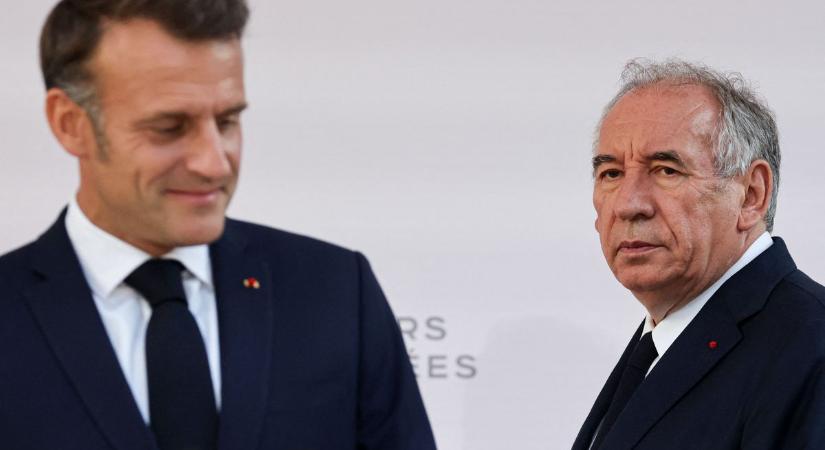 Válságos helyzetben a francia politika: megbukott a miniszterelnök