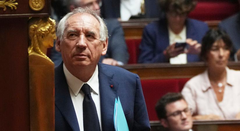 Megbukott a francia kormány a bizalmi szavazáson