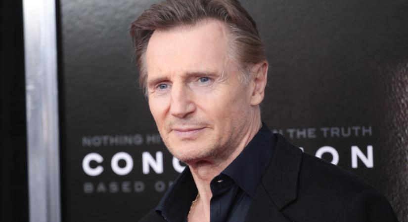 Liam Neeson ritkán látott fia nem semmi pasivá érett