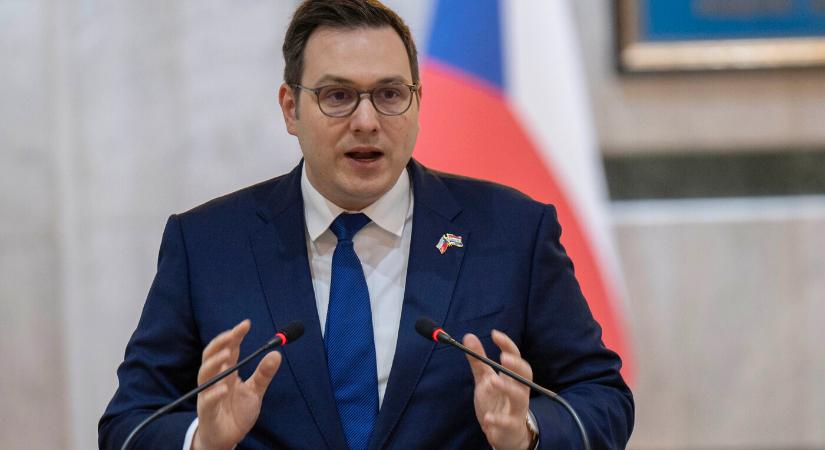 Kiutasítottak egy fehérorosz diplomatát Csehországból