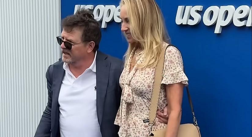 Szívszaggató: Michael J. Fox már csak pillanatokra képes felállni a kerekesszékből, világeseményen bukkant fel a legendás színész
