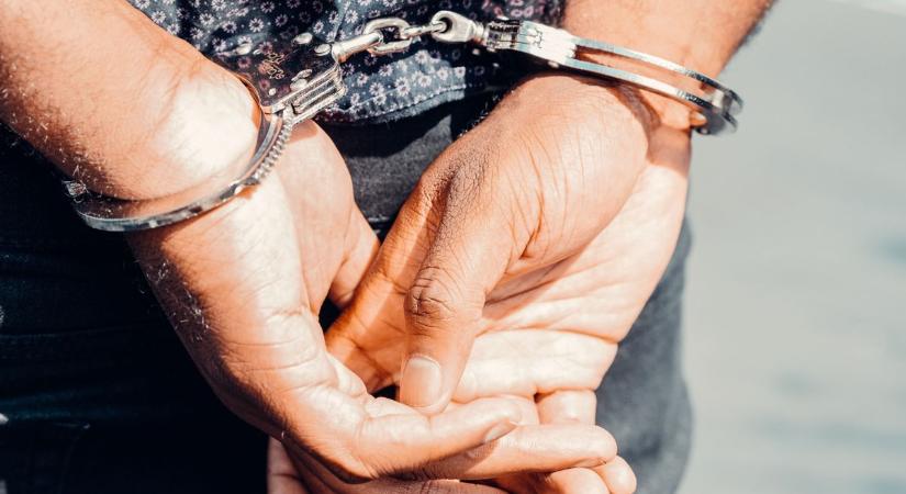 Megölték a kutyáját sétáltató egyetemi professzort a parkban