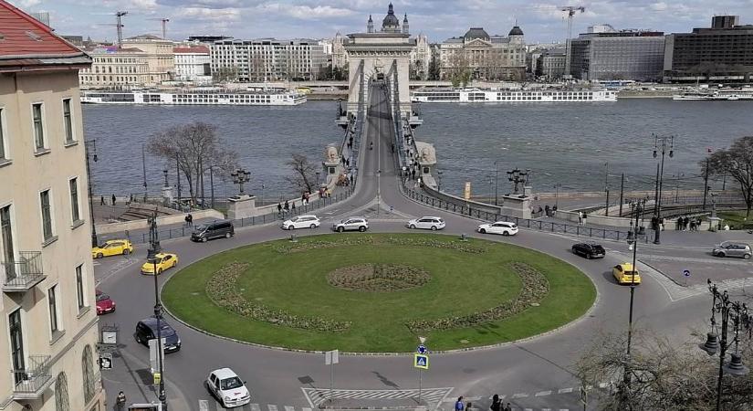 Eladja az állam a Belügyminisztérium palotáját, a pesti belváros gyöngyszemét