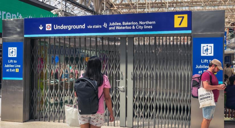 Londont tüdőn ütötte a metrósztájk