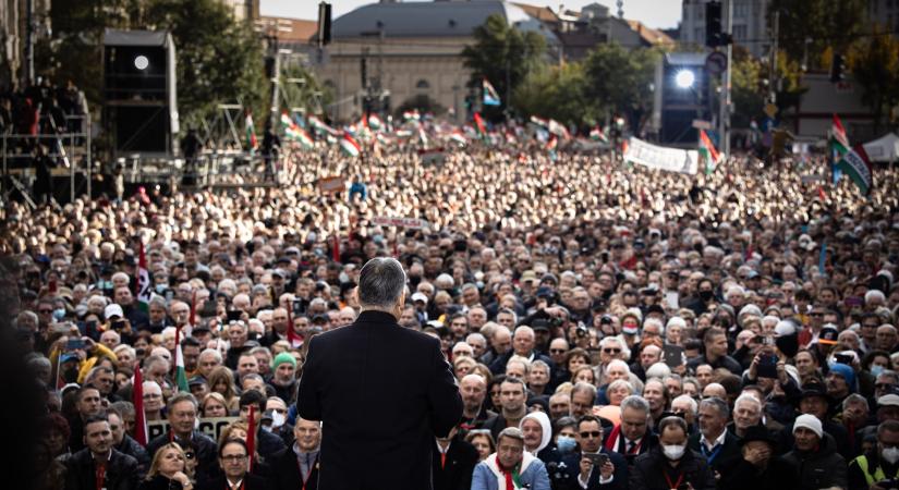 Kaszab Zoltán: Egyértelműen a jobboldal kezdi előnyből az őszi politikai évadot