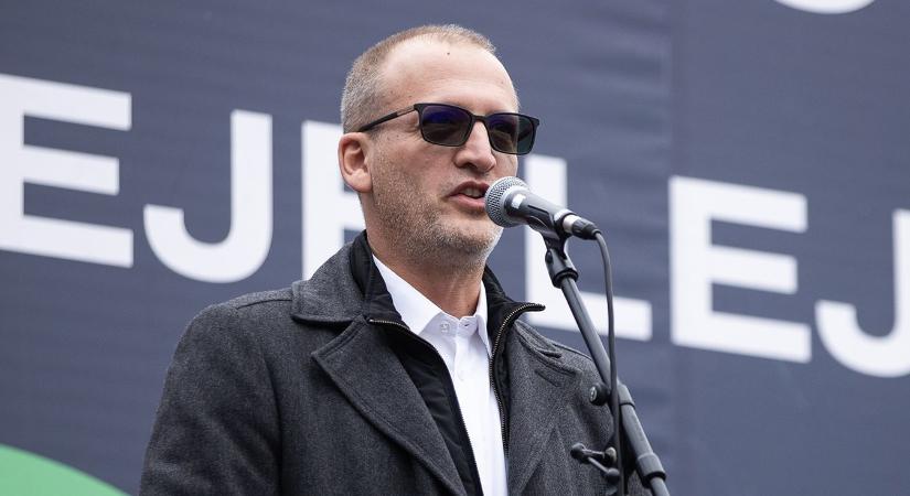 Újabb botrány: titokban tartja programját a Tisza a választásokig