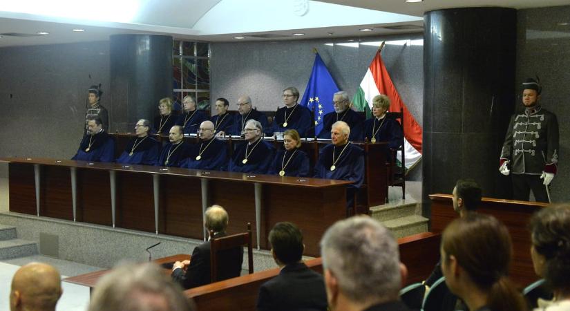 Visszakerült az Alkotmánybíróság elé a szolidaritási adó ügye