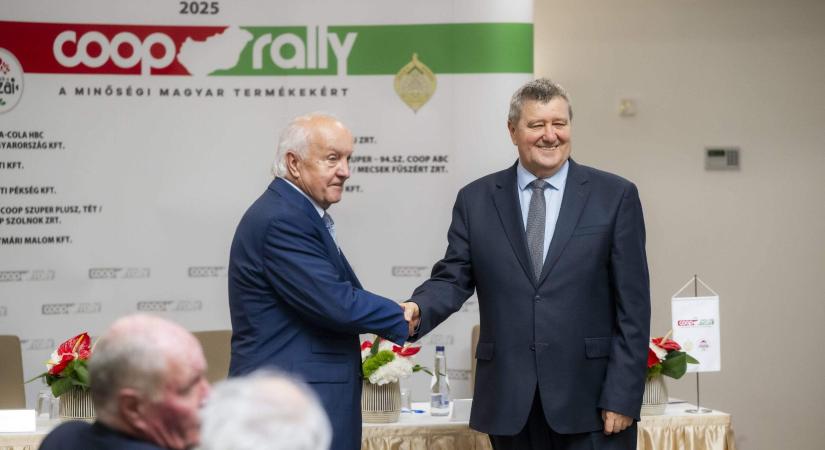 300 milliárd forintos fejlesztési programmal segíti a kormány a magyar élelmiszergyártókat