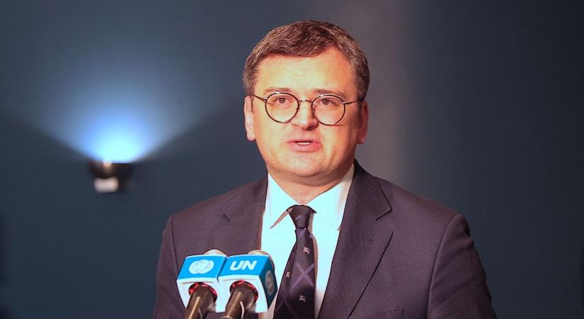 Kuleba: Zelenszkij rendelete kényszerített külföldre
