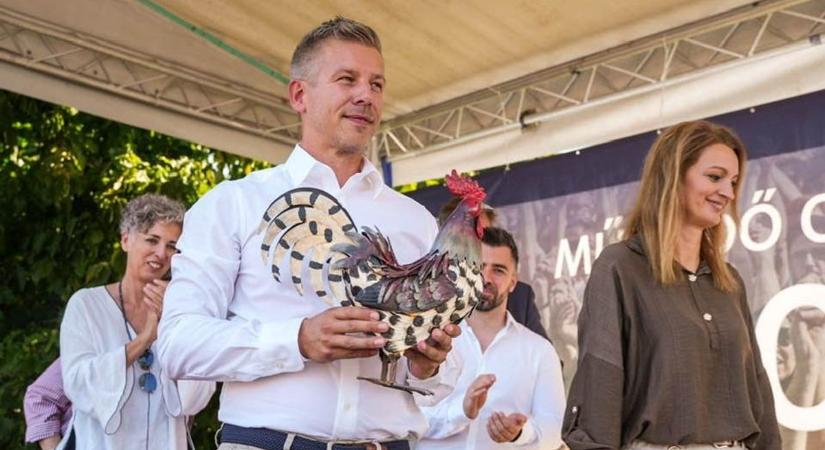 Belerondított a zsebmessiás az idei politikai évadnyitó hangulatába Kötcsén