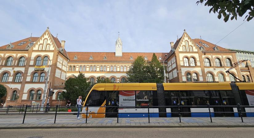 Pályakarbantartás Debrecen belvárosában