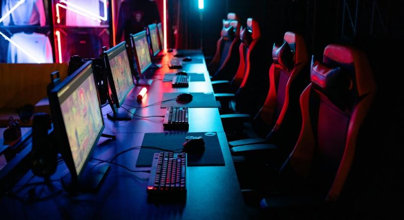 Nem tetszik pár profi eSport játékosnak, hogy Intel CPU-val kell játszaniuk