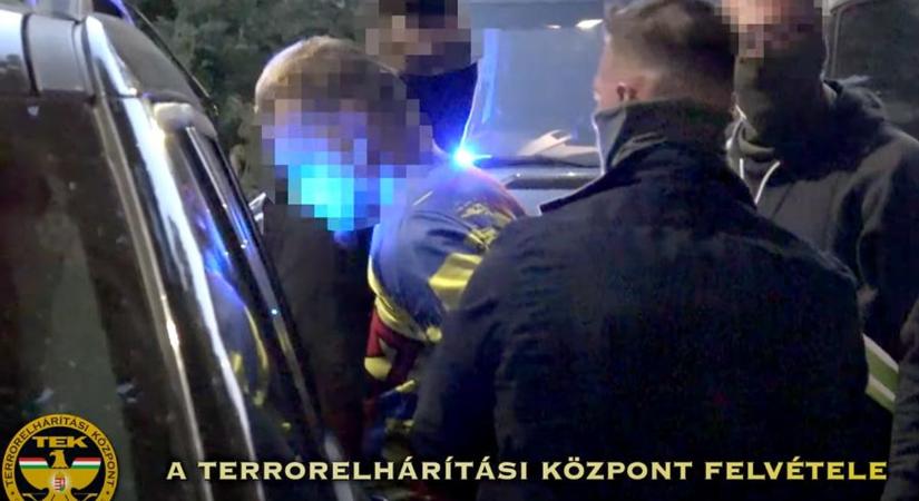 Letartóztatásba helyezték a TEK által elfogott szekszárdi férfit