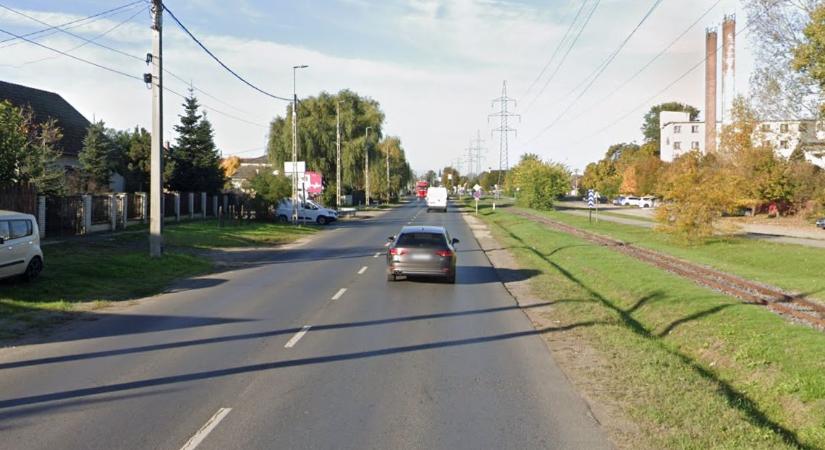 Autó és motor ütközött Debrecenben
