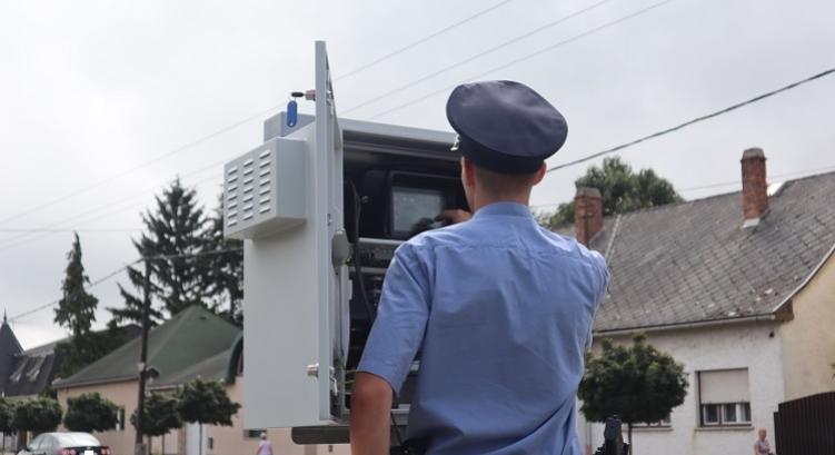 Teleszórják traffipaxokkal Budapest környékét, itt a lista